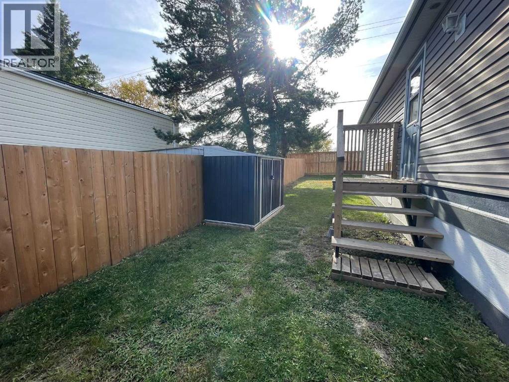 5308 57 Street Property Photo 22