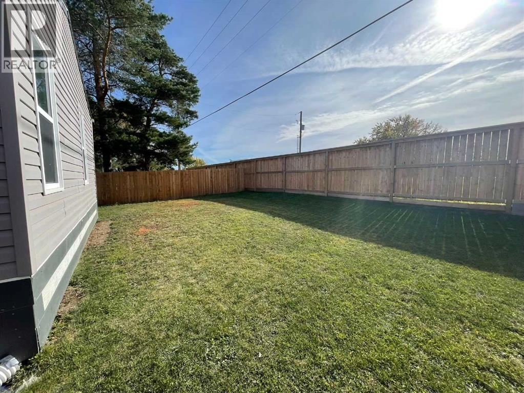 5308 57 Street Property Photo 24
