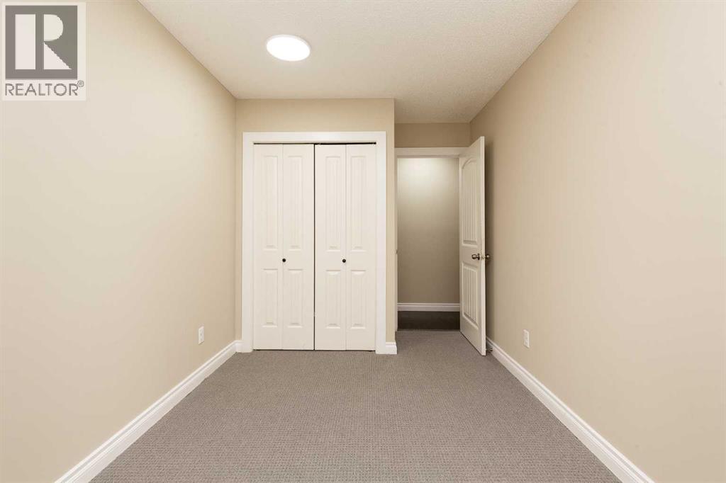 295 Columbia Boulevard West Property Photo 10