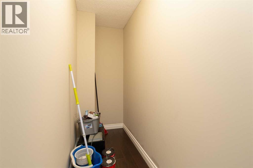 295 Columbia Boulevard West Property Photo 14