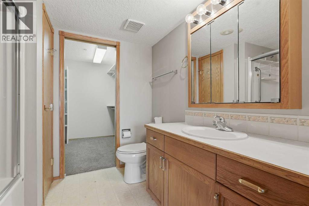 100 2 Avenue South Property Photo 20
