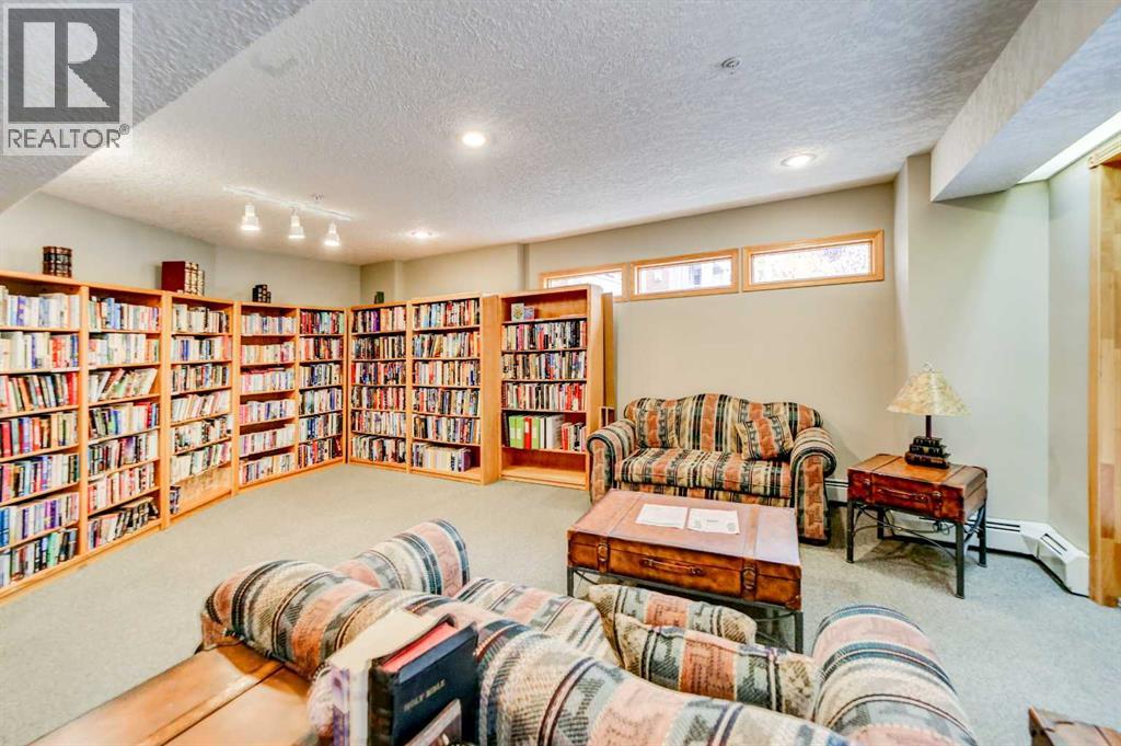 100 2 Avenue South Property Photo 32