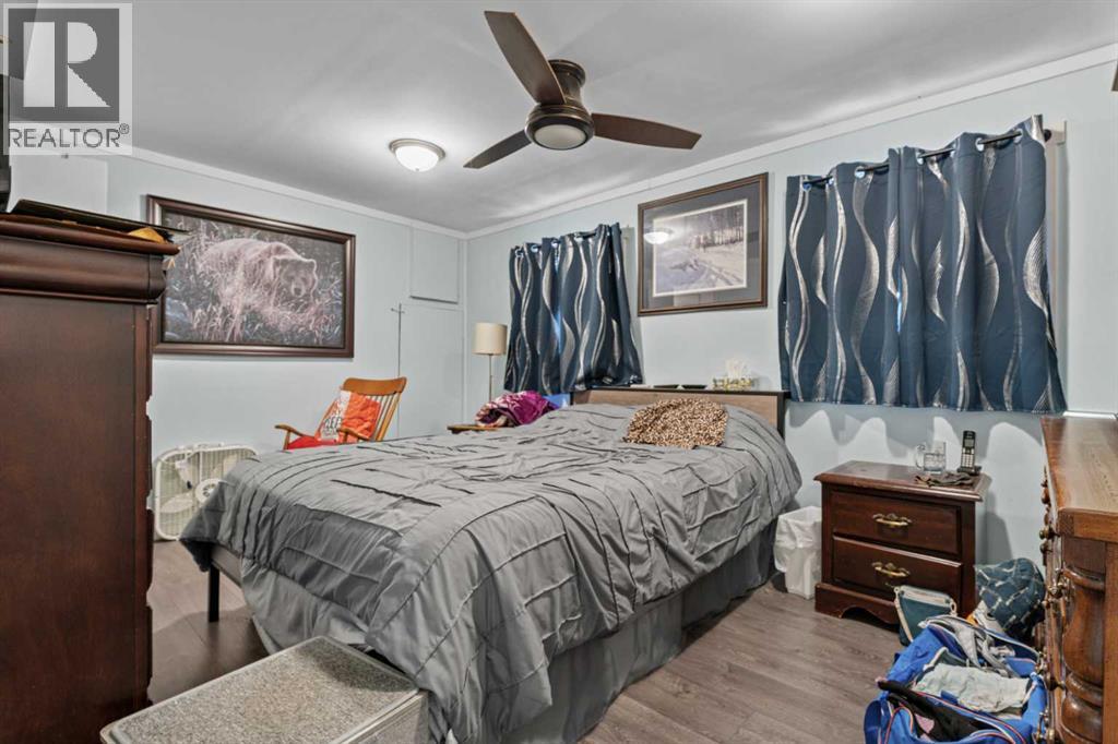 6220 17 Avenue Southeast Property Photo 8