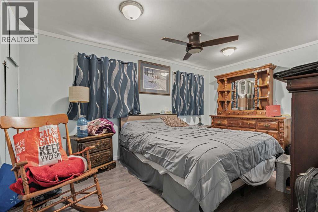 6220 17 Avenue Southeast Property Photo 9