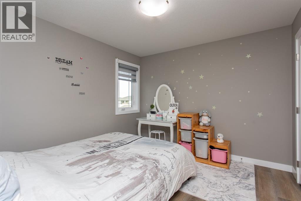 25 Trebble Close Property Photo 28