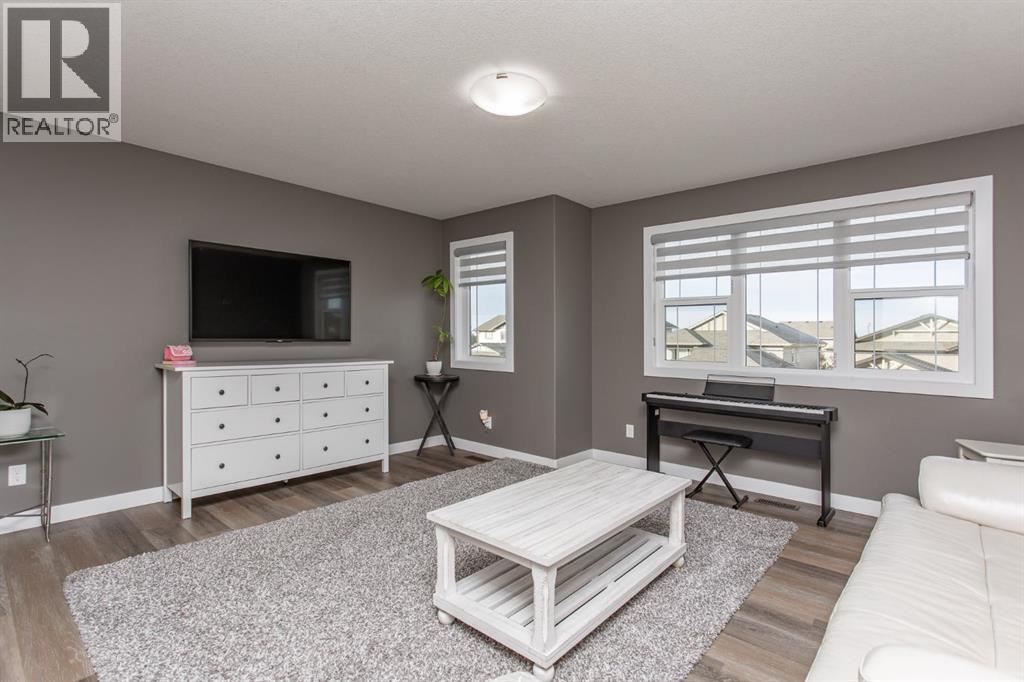 25 Trebble Close Property Photo 30