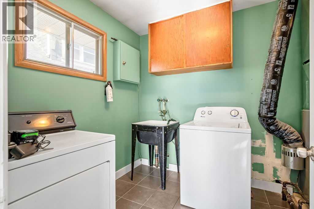 5415 5 Street Sw Property Photo 12