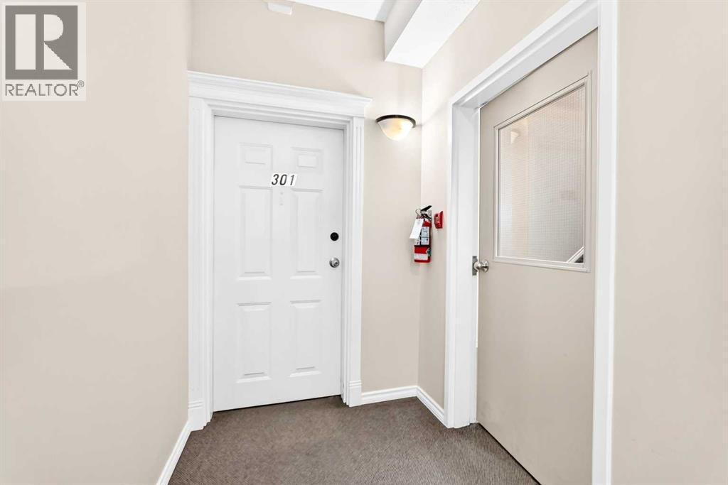 1905 Centre Street Northwest Property Photo 28
