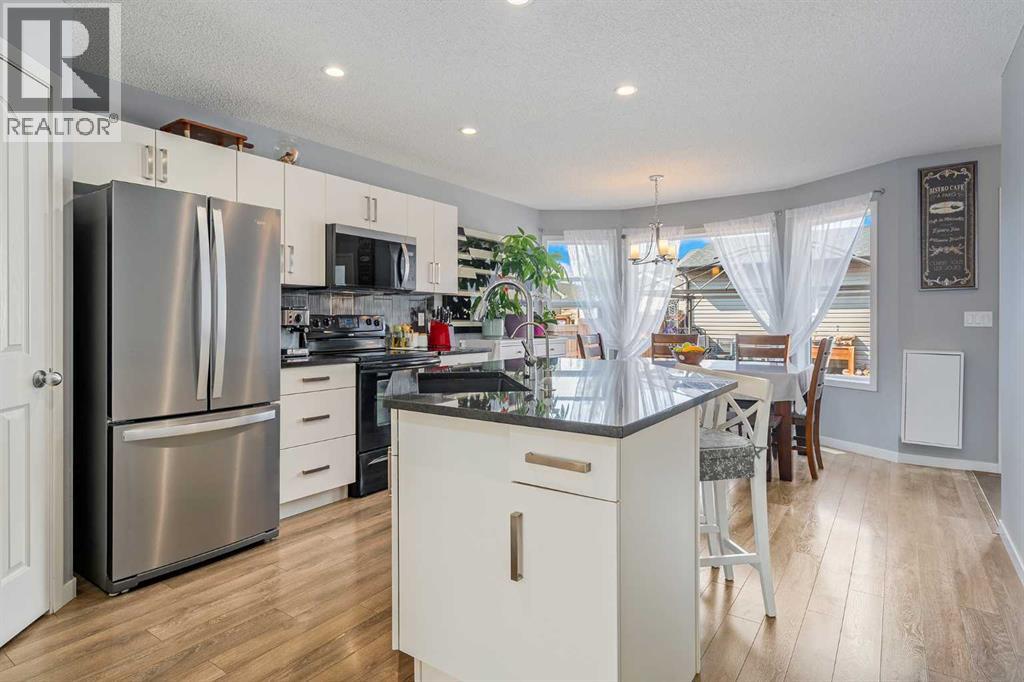 191 Cranford Crescent Se Property Photo 3