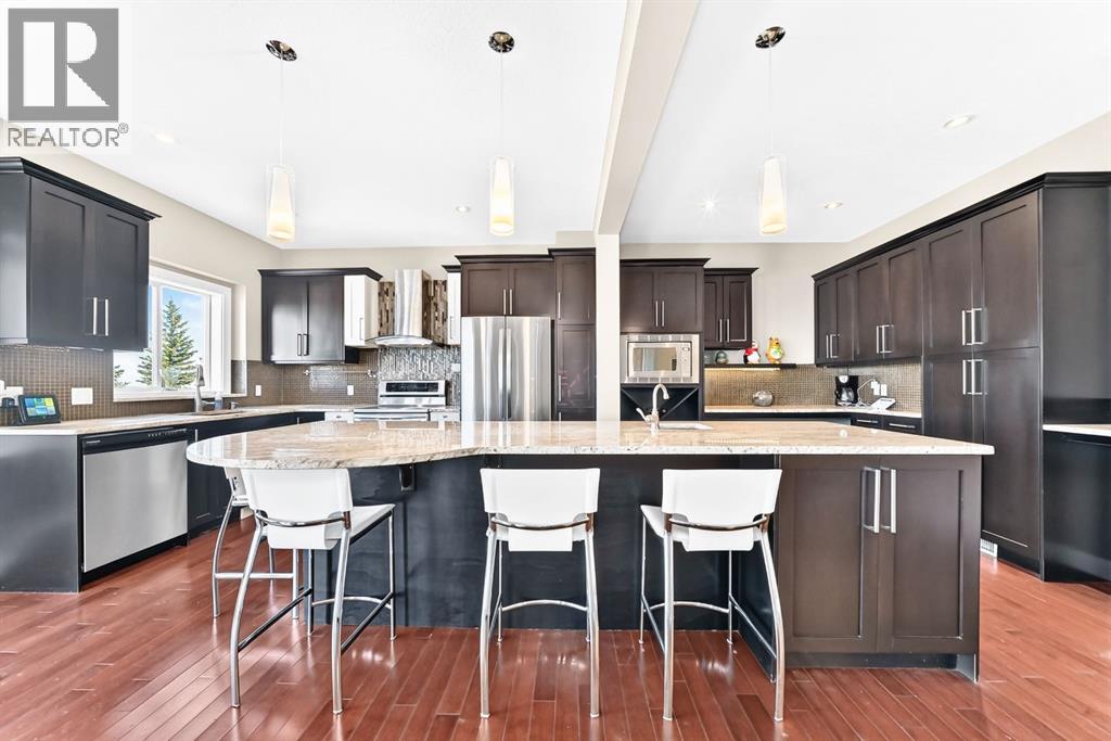 255 Edgebrook Park Nw Property Photo 4