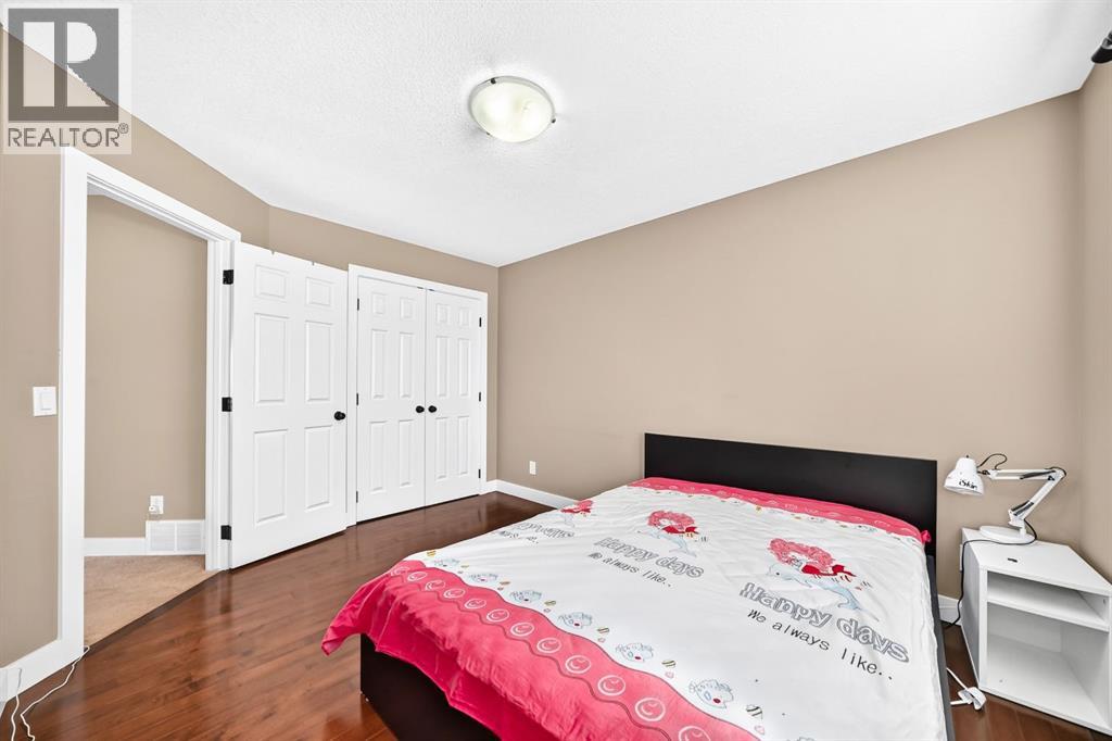 255 Edgebrook Park Nw Property Photo 29