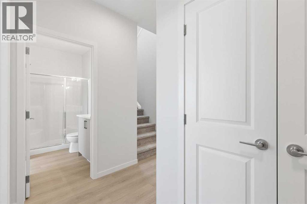 48 Lucas Green Nw Property Photo 6