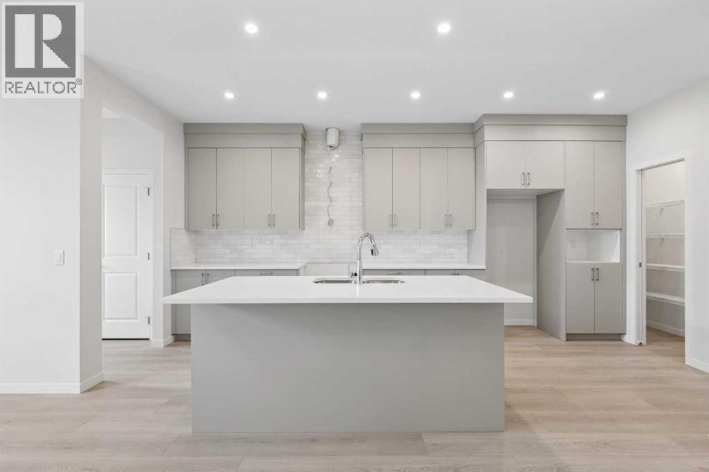 48 Lucas Green Nw Property Photo 10