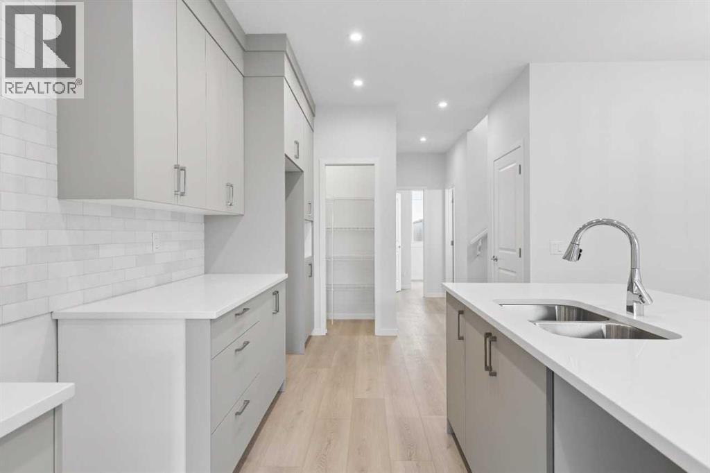 48 Lucas Green Nw Property Photo 15