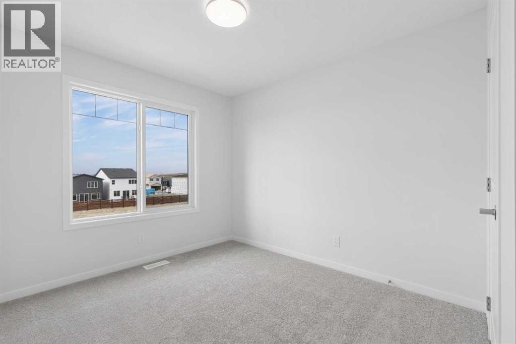 48 Lucas Green Nw Property Photo 28