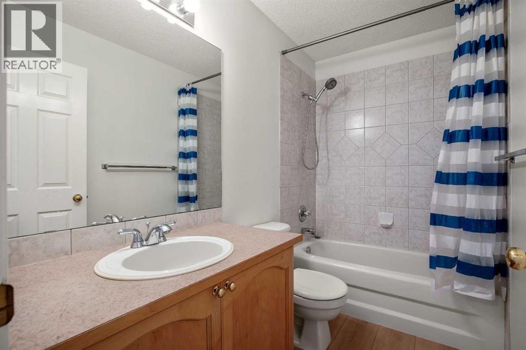 44 Rocky Ridge Close Nw Property Photo 27