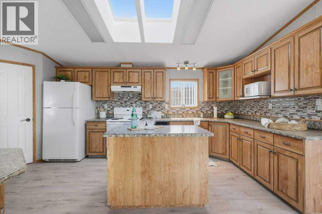 132 38550 Range Road 25a Property Photo 4