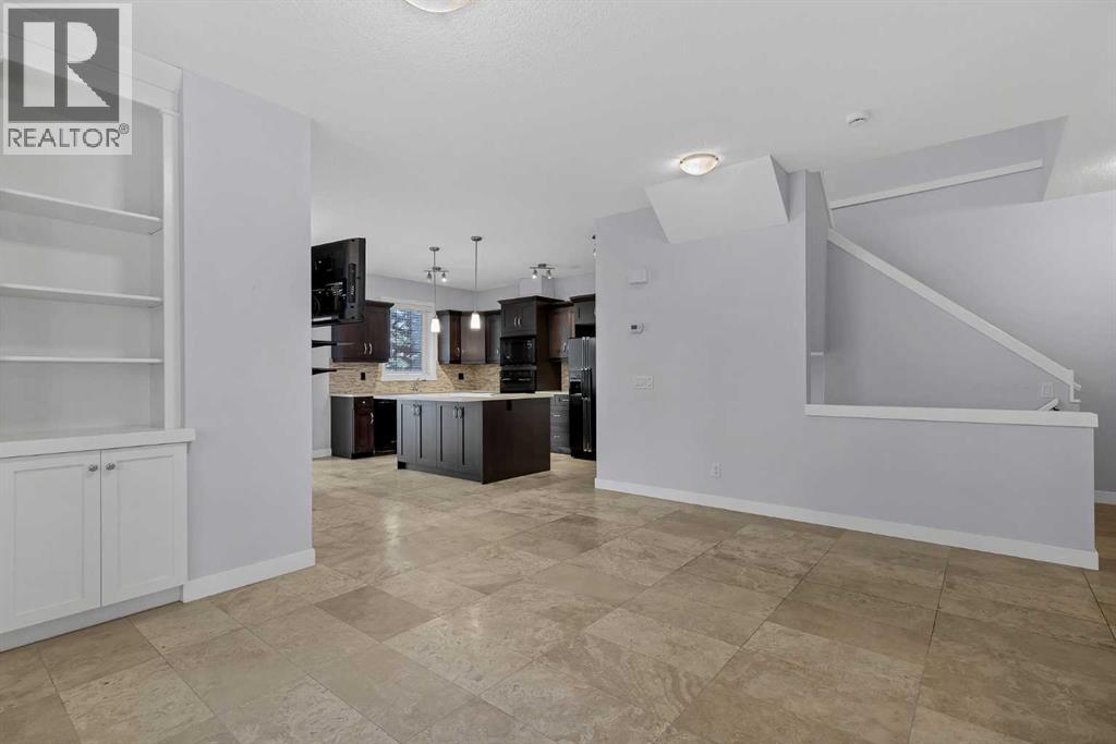 37 Cranleigh Heath Se Property Photo 5