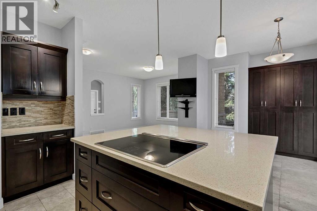 37 Cranleigh Heath Se Property Photo 12