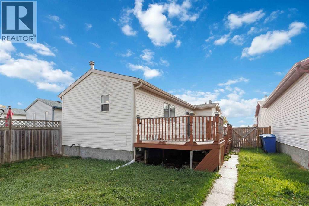 201 Black Bear Crescent Property Photo 1