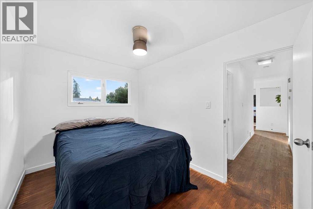 8 Hogarth Crescent Sw Property Photo 16