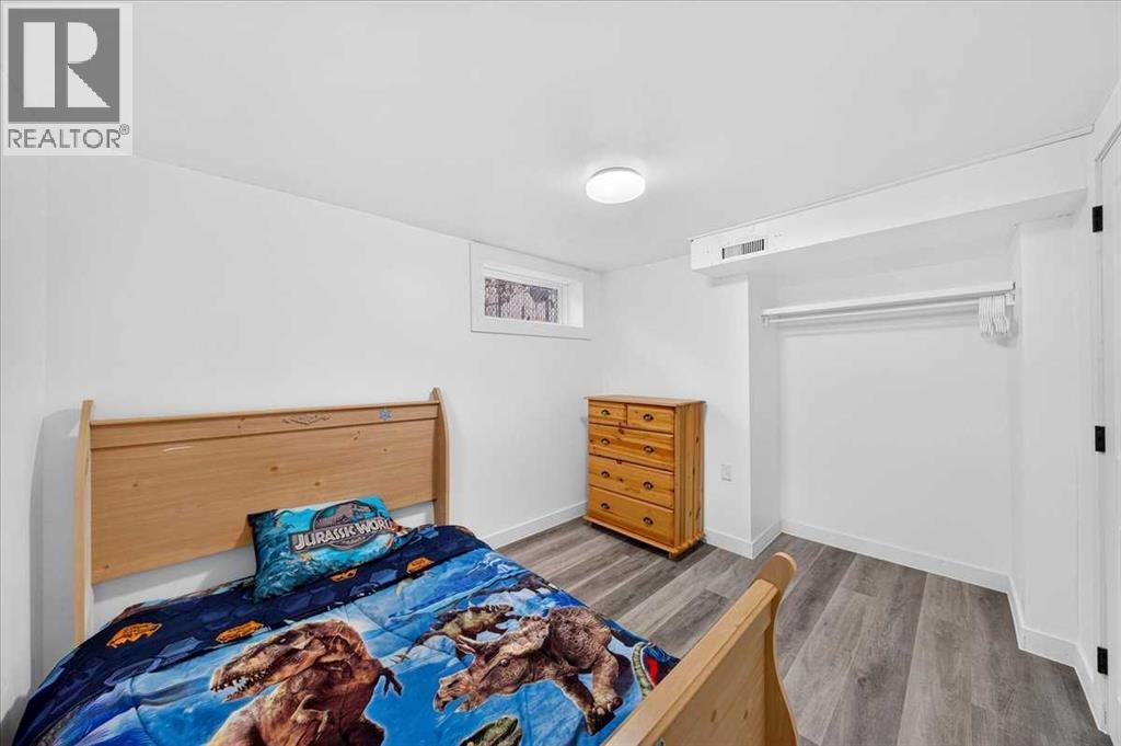 8 Hogarth Crescent Sw Property Photo 26