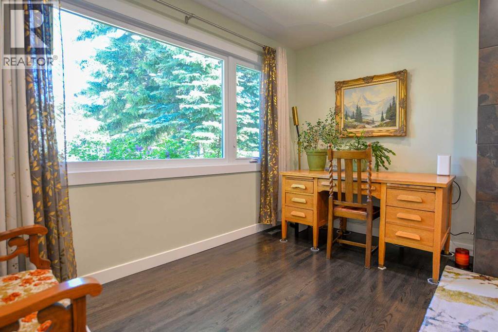 361 Capri Avenue Nw Property Photo 9