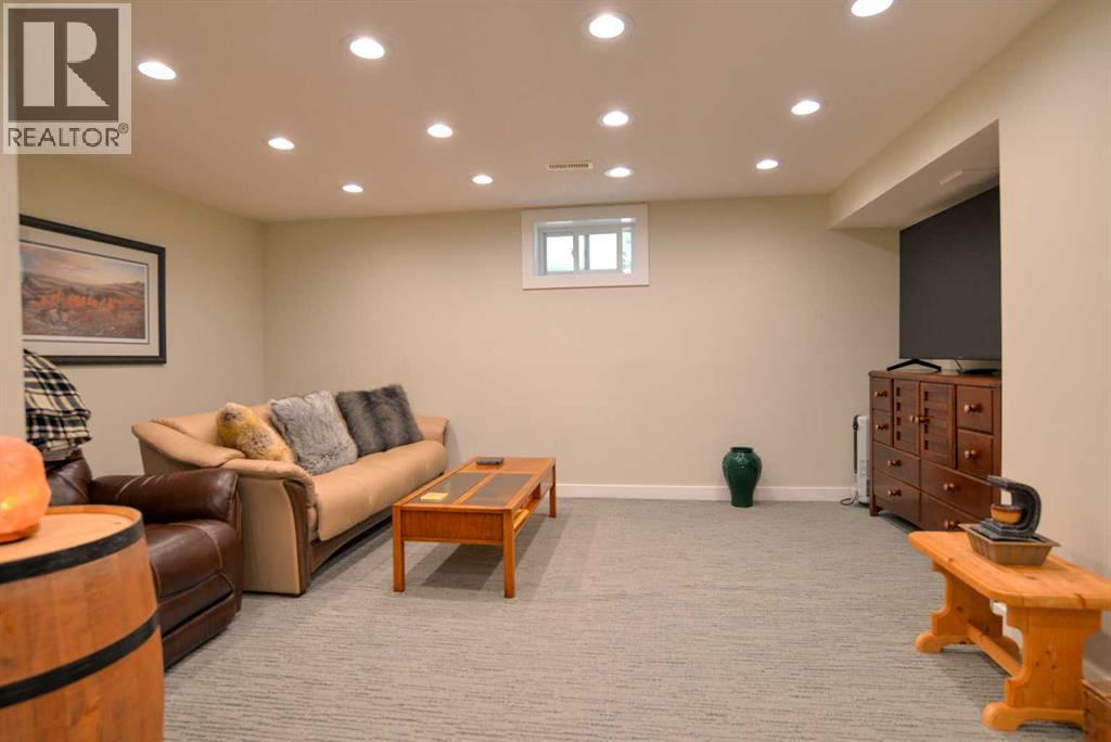 361 Capri Avenue Nw Property Photo 34