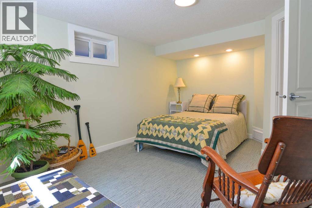 361 Capri Avenue Nw Property Photo 35