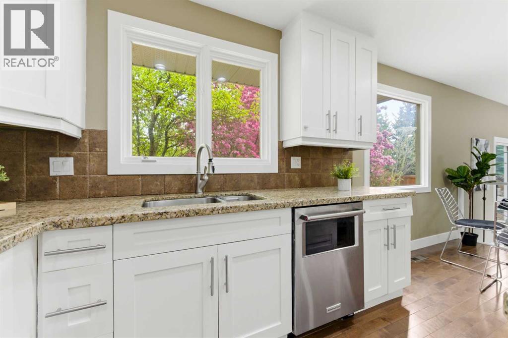 36 Varsity Estates Court Nw Property Photo 11