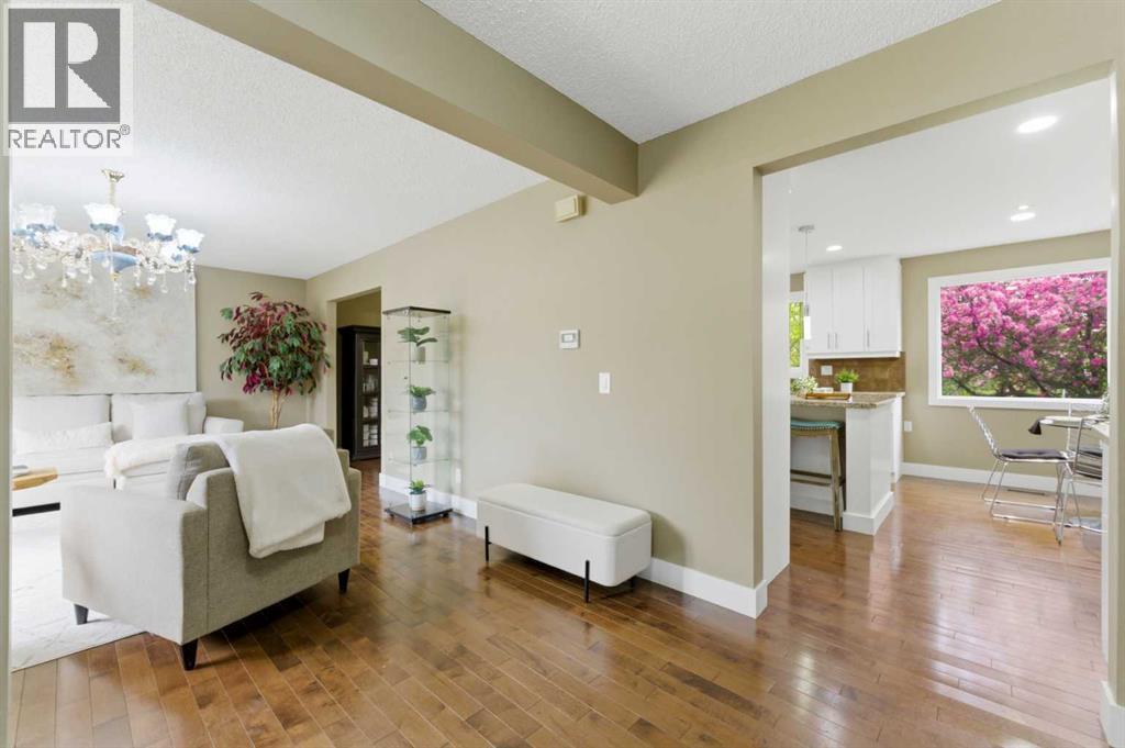 36 Varsity Estates Court Nw Property Photo 14