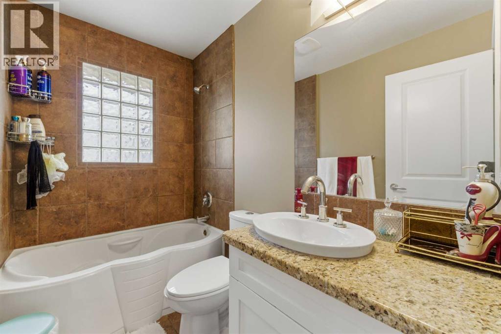 36 Varsity Estates Court Nw Property Photo 42