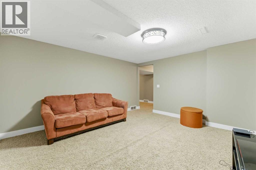 36 Varsity Estates Court Nw Property Photo 47