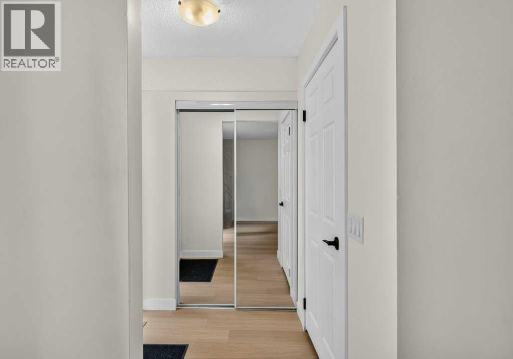 5404 10 Avenue Southeast Property Photo 3