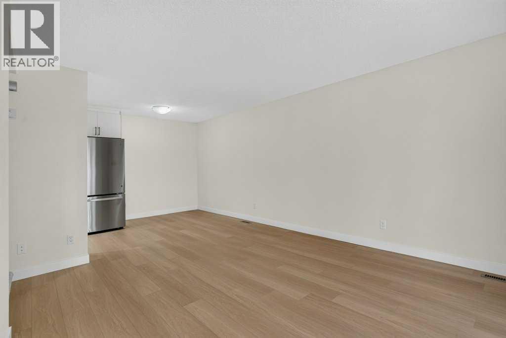 5404 10 Avenue Southeast Property Photo 5