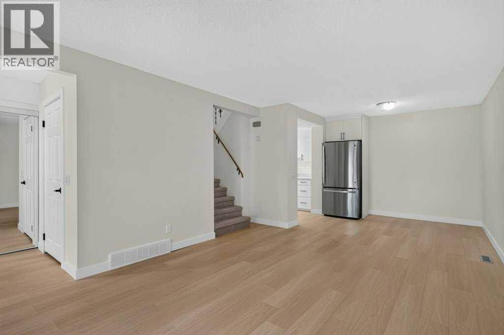 5404 10 Avenue Southeast Property Photo 8