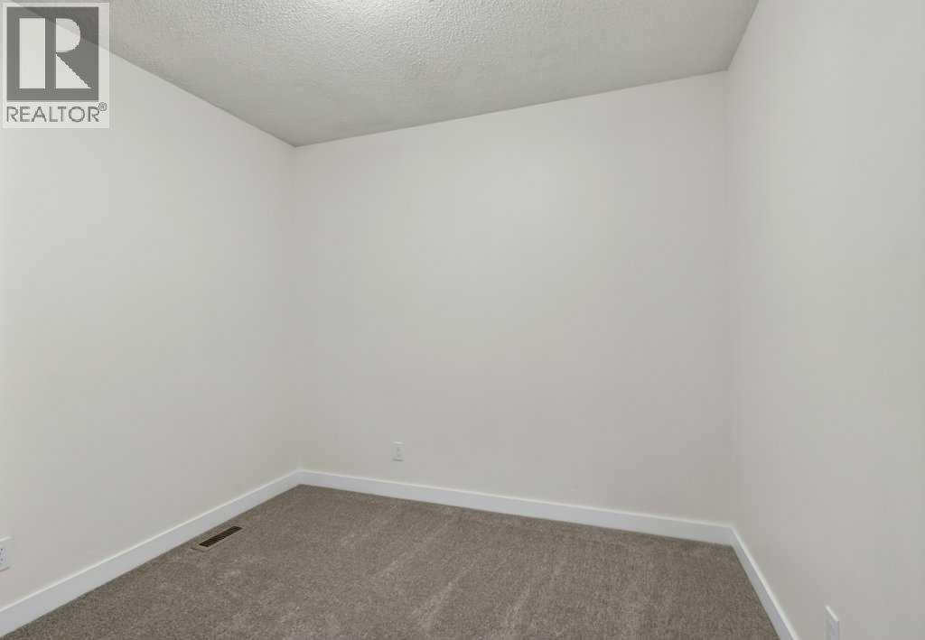 5404 10 Avenue Southeast Property Photo 20