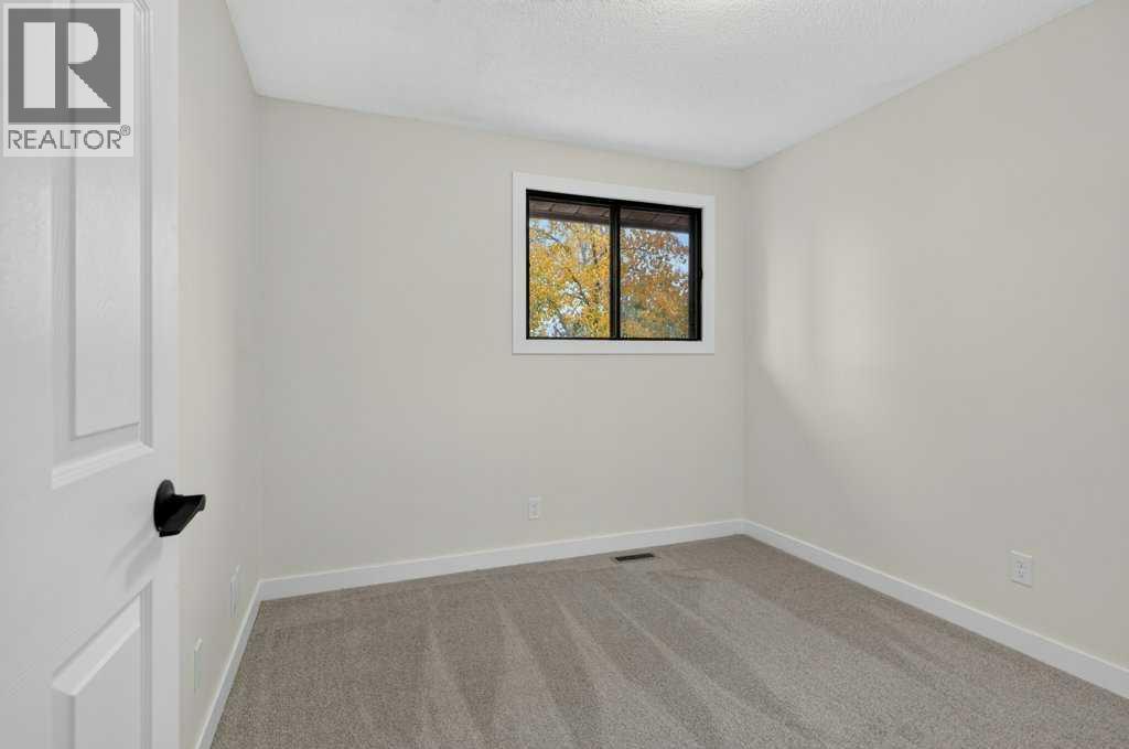 5404 10 Avenue Southeast Property Photo 26