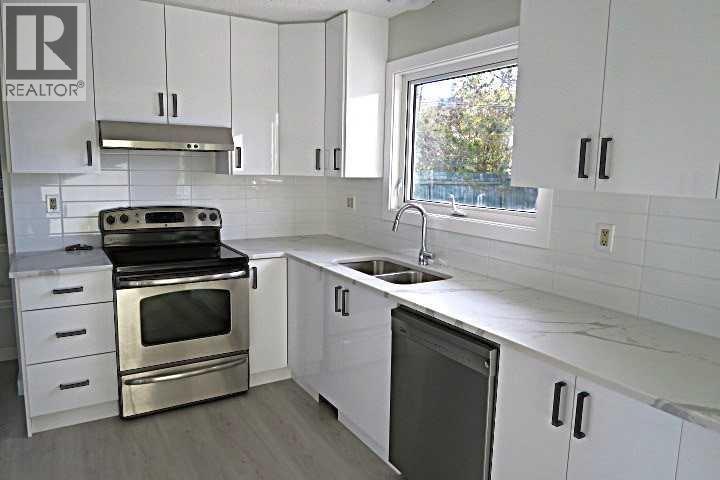 2015 19 Avenue Property Photo 1