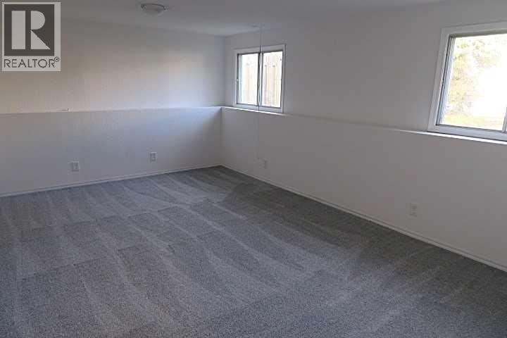 2015 19 Avenue Property Photo 11