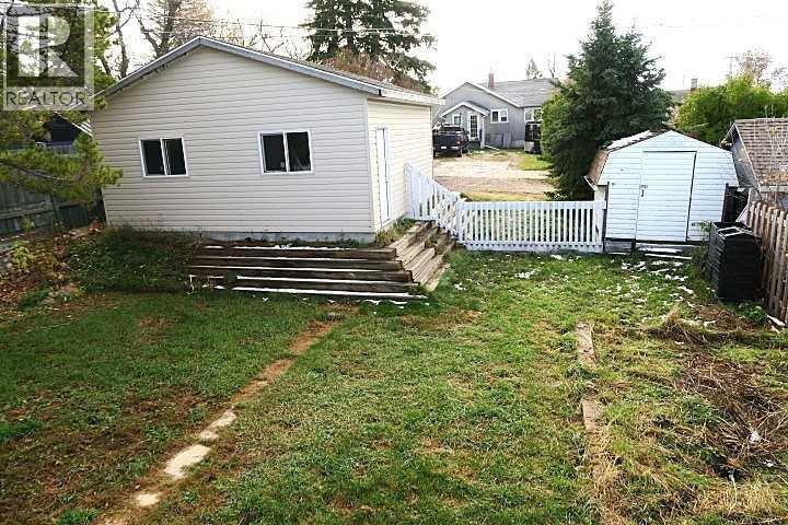 2015 19 Avenue Property Photo 19