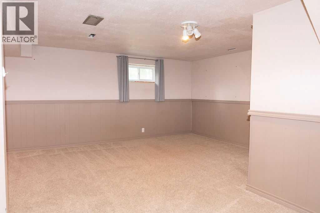 110 Bird Crescent Property Photo 18
