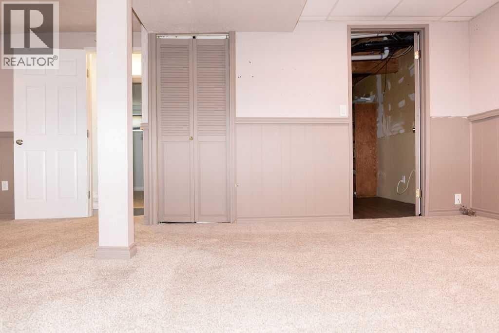 110 Bird Crescent Property Photo 20