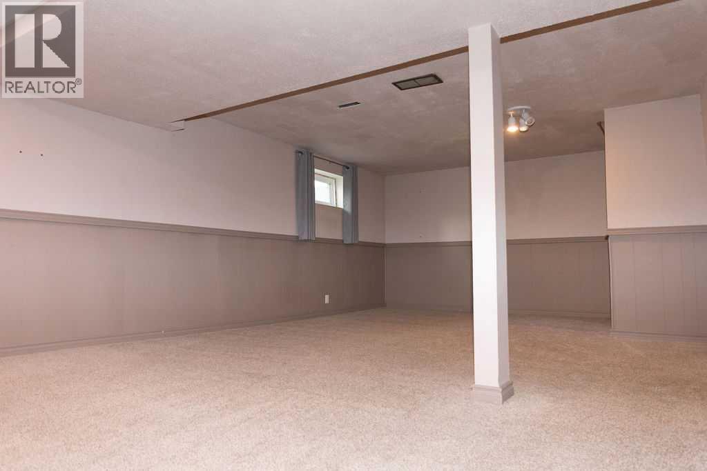 110 Bird Crescent Property Photo 24