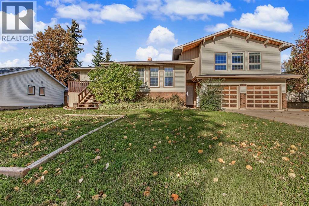 9816 105 Avenue Property Photo 1
