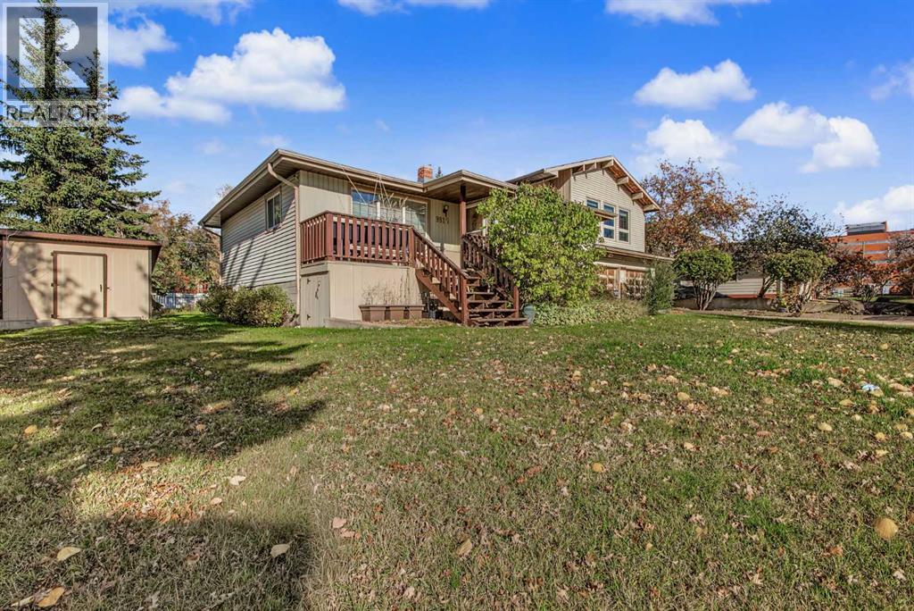 9816 105 Avenue Property Photo 2