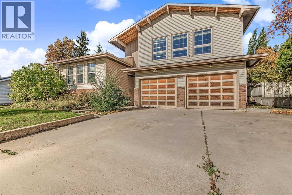 9816 105 Avenue Property Photo 3