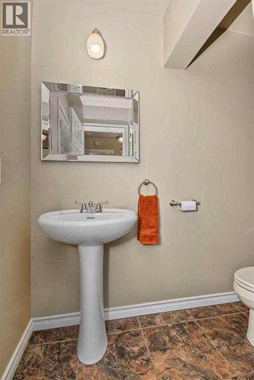 9816 105 Avenue Property Photo 5