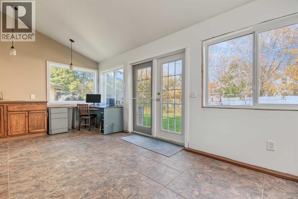9816 105 Avenue Property Photo 10