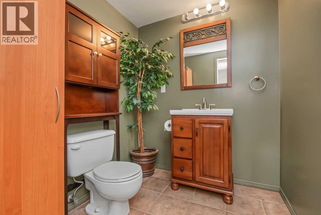9816 105 Avenue Property Photo 30